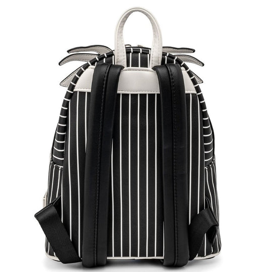 Vue latérale du sac à dos Loungefly Jack Skellington montrant les bretelles ajustables et la texture résistante du matériau