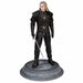 Figurine Geralt de Rivia 17cm de DARK HORSE, vue de face avec détails précis et couleurs fidèles à la série Netflix The Witcher