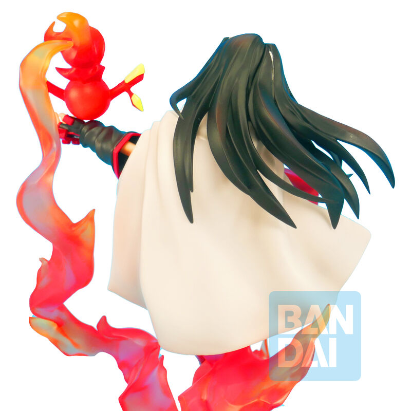 Image rapprochée des détails sculptés et peinture de la figurine Shaman King Hao de 15 cm