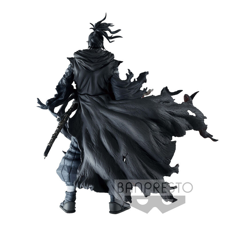 Image arrière de la figurine The Ronin mettant en avant la cape et les finitions