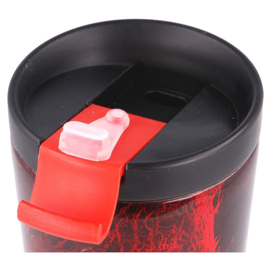 Gobelet Harry Potter Gryffindor posé sur une table avec un fond neutre blanc