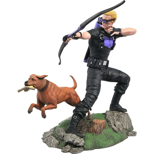 Statue Marvel Hawkeye avec son chien en diorama de 23 cm en PVC, vue avant détaillée