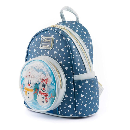 Zoom sur les motifs bonhomme de neige et personnages Disney Mickey et Minnie sur le sac à dos