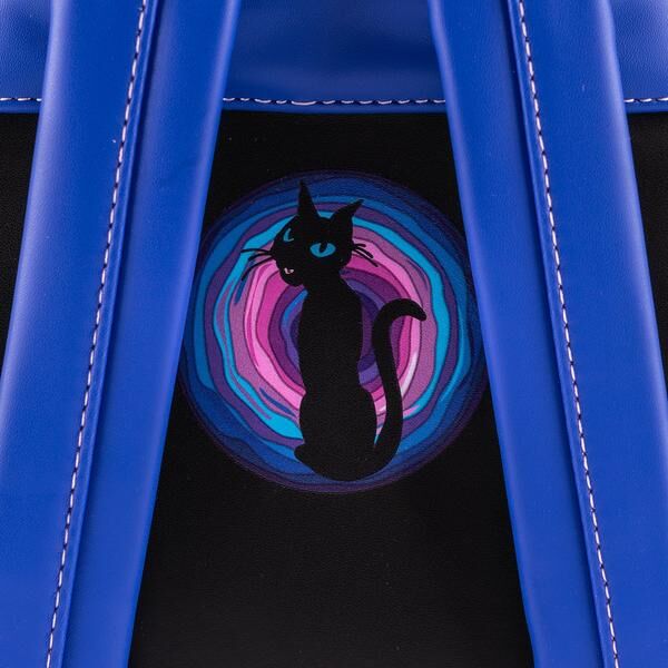 Vue latérale du sac à dos Loungefly Laika Coraline Worlds mettant en valeur la profondeur et les poches