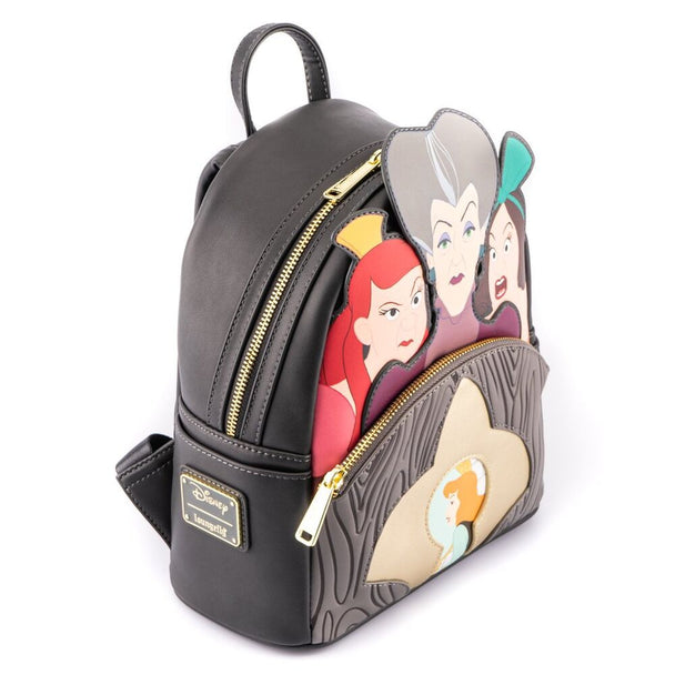 Zoom sur le design coloré et les détails brodés du sac à dos Loungefly Disney Cendrillon