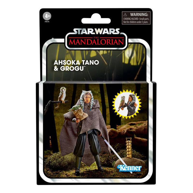Vue rapprochée des figurines Ahsoka Tano et Grogu avec accessoires inclus, collection Vintage HASBRO