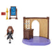 Plume en lévitation activée par le sortilège dans le coffret Harry Potter Magic Enchantments