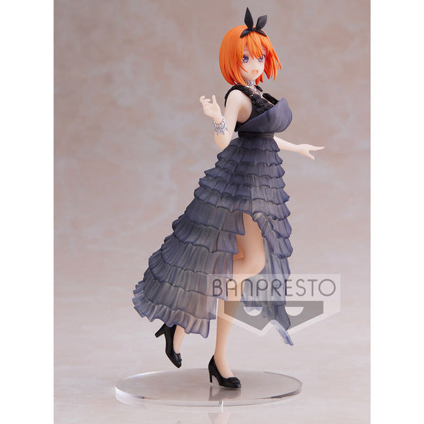 Figurine Yotsuba Nakano de 18 cm en tenue verte, vue de face avec détails précis et couleurs vives
