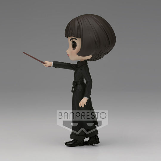 Vue arrière de la figurine Tina Goldstein Q Posket mettant en avant sa coiffure et tenue