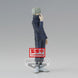 Photo rapprochée des mains de la figurine Toge Inumaki tenant un accessoire