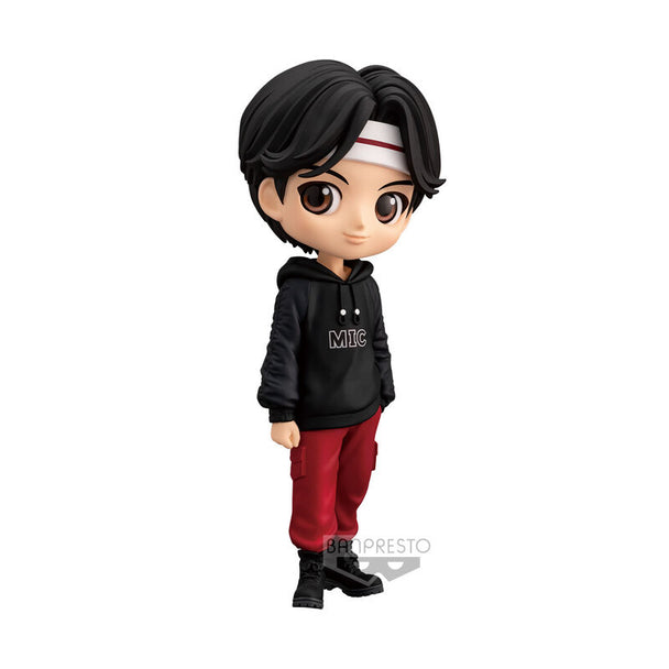 Figurine Tinytan BTS Jin Mic Drop de 14cm par BANPRESTO, vue de face avec détails soignés.
