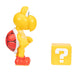 Photo en gros plan des détails peints à la main sur la figurine Nintendo Super Mario Wave 28