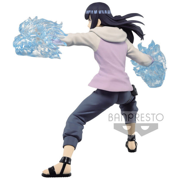 Vue latérale de la figurine Hinata Hyuga montrant sa posture dynamique et ses vêtements