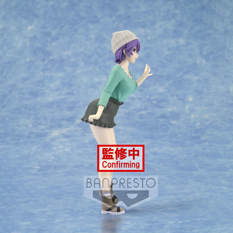 Gros plan sur le visage expressif de la figurine Hiro Segawa de la série A Couple of Cuckoos