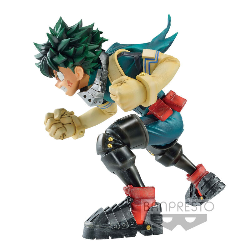Vue rapprochée des détails du visage et costume de la figurine Izuku Midoriya 18cm