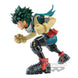 Vue rapprochée des détails du visage et costume de la figurine Izuku Midoriya 18cm