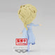 Figurine Elsa Frozen 2 Q Posket posée sur un socle avec un éclairage mettant en valeur les détails