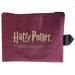 Accessoires du set papeterie Harry Potter incluant règle, surligneur et stylo sur une table