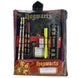 Trousse métallique Harry Potter ouverte montrant crayons, gomme et taille-crayon assortis