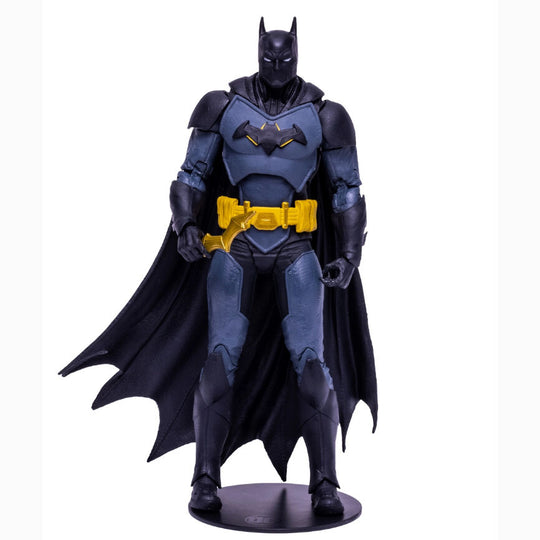 Vue de profil de la figurine Batman DC Comics Multiverse montrant les détails du costume