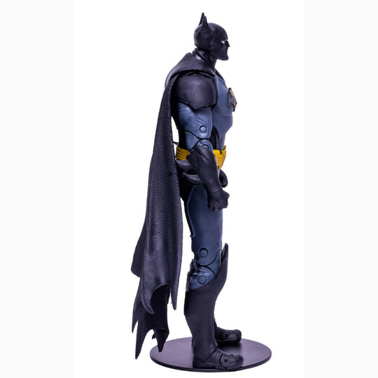 Zoom sur le visage masqué de la figurine Batman avec expression déterminée