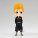 Profil gauche de la figurine Takemichi Hanagaki Tokyo Revengers montrant la coiffure et le costume