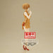 Détail de la figurine Iroha Isshiki avec ses vêtements colorés et expression faciale soignée