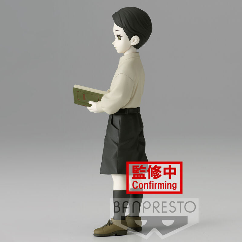 Figurine Demon Slayer Muzan Kibutsuji posée sur socle avec éclairage studio