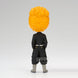Présentation complète de la figurine Takemichi Hanagaki Q Posket avec son socle d'exposition BANPRESTO