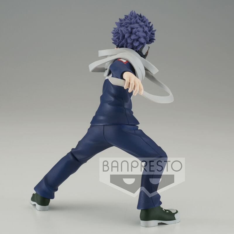 Vue arrière de la figurine Hitoshi Shinso mettant en valeur le design de son costume et accessoires