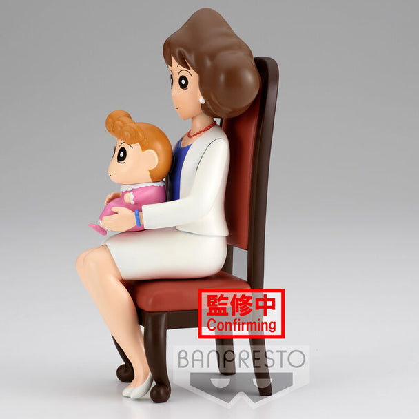 Vue latérale de la figurine Crayon Shinchan Nohara Family Photo Vol.2 montrant les expressions des personnages