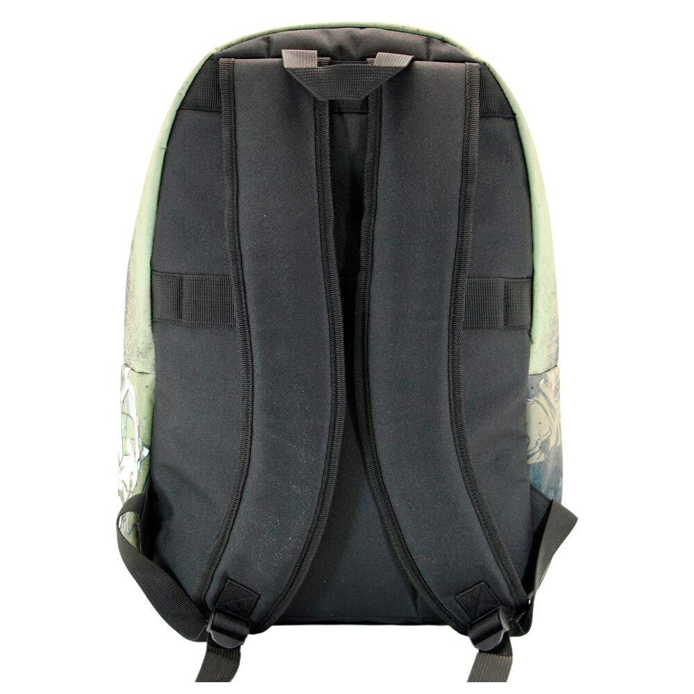 Sac à dos Marvel Avengers Shout posé sur une surface blanche montrant son volume