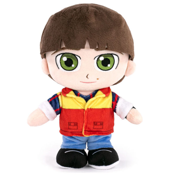 Peluche officielle Stranger Things représentant Will, mesurant 26 cm, fabriquée par PLAY BY PLAY.
