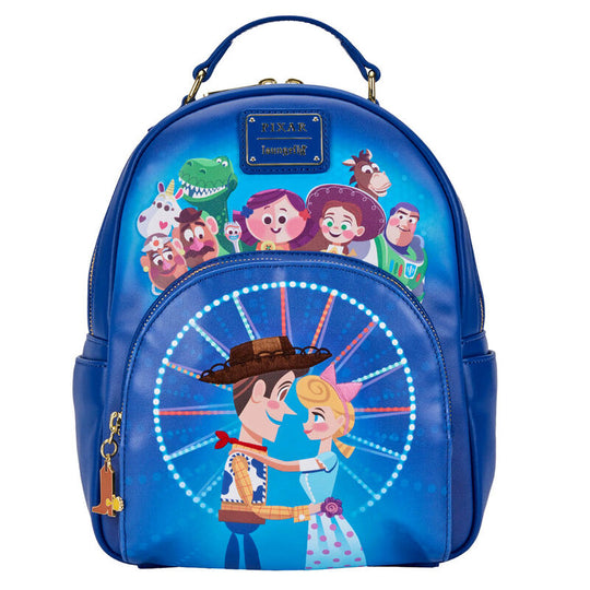 Sac à dos Loungefly Toy Story Woody et Bo Peep vue de face avec détails brodés et charms émaillés