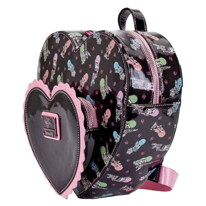 Détail du motif cœur tatouage sur le sac à dos Loungefly Valfre Lucy en gros plan