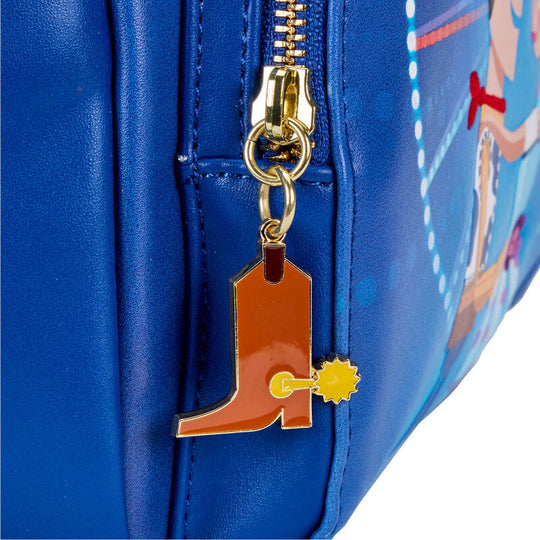 Intérieur du sac à dos Loungefly avec doublure coordonnée aux motifs Toy Story colorés