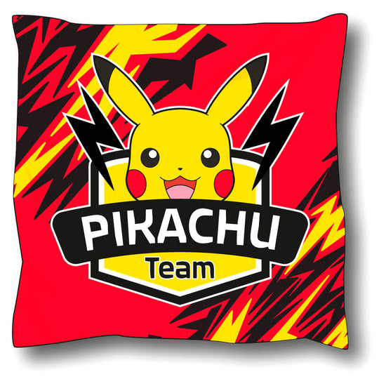 Coussin carré 40x40cm avec illustration colorée de la Team Pikachu de Pokémon, produit officiel Nintendo, parfait pour décoration intérieure.