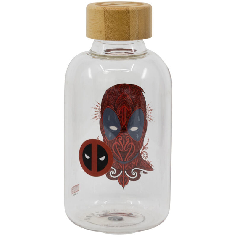 Détail du bouchon hermétique de la gourde Marvel Deadpool, sans BPA et réutilisable