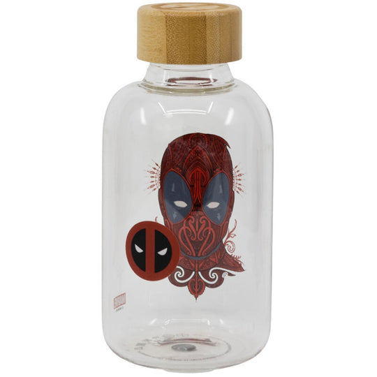 Détail du bouchon hermétique de la gourde Marvel Deadpool, sans BPA et réutilisable
