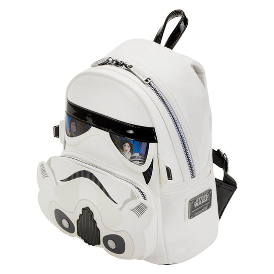 Gros plan sur la tirette de fermeture éclair en émail Star Wars du sac à dos lenticulaire