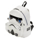 Gros plan sur la tirette de fermeture éclair en émail Star Wars du sac à dos lenticulaire