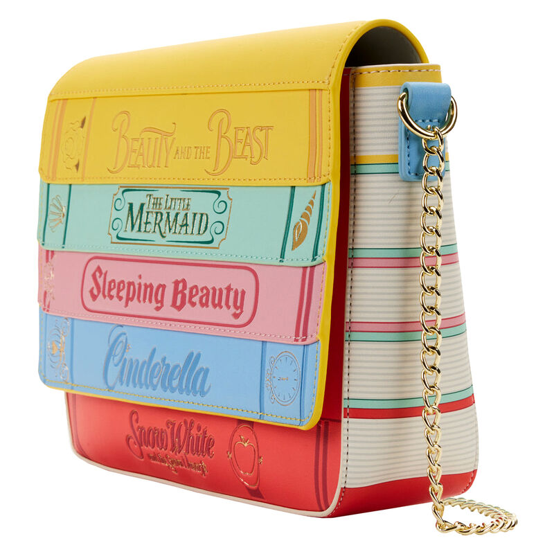 Photo du sac Loungefly Disney Princess Books Classics porté en bandoulière par un mannequin