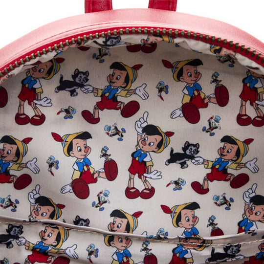 Présentation complète du sac à dos Pinocchio sur fond blanc pour une meilleure visibilité