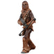Figurine Chewbacca en position dynamique montrant les articulations de la série Star Wars The Black Series