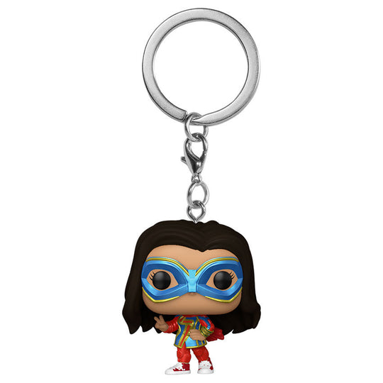 Zoom sur le porte-clés Funko Ms. Marvel montrant la finition soignée et le design miniature