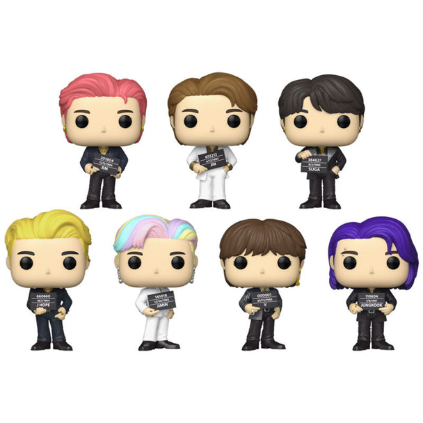 Gros plan sur la figurine de RM BTS dans le pack FUNKO POP Butter, montrant les détails précis de la peinture.