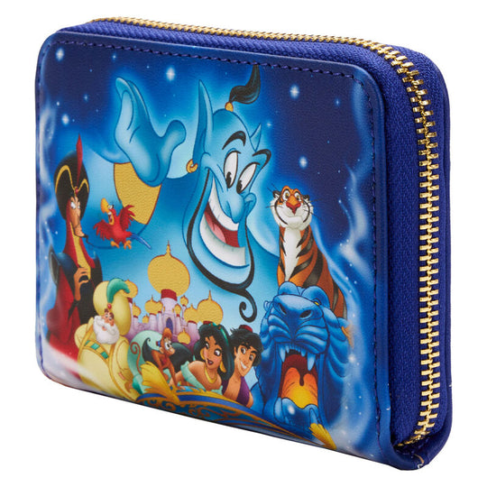 Détail des motifs embossés et imprimés sur le portefeuille Aladdin Loungefly avec finitions métalliques argentées et dorées