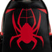 Image du sac à dos Loungefly Spider-Man Miles Morales posé sur fond clair mettant en valeur ses dimensions compactes
