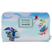 Détail des cinq emplacements pour cartes sur le portefeuille Loungefly Bugs Life en cuir vegan