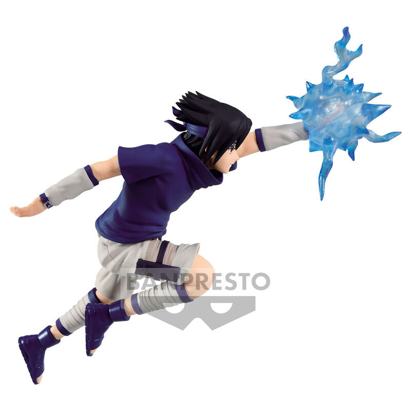 Zoom sur le visage expressif de la figurine Sasuke Uchiha 12 cm
